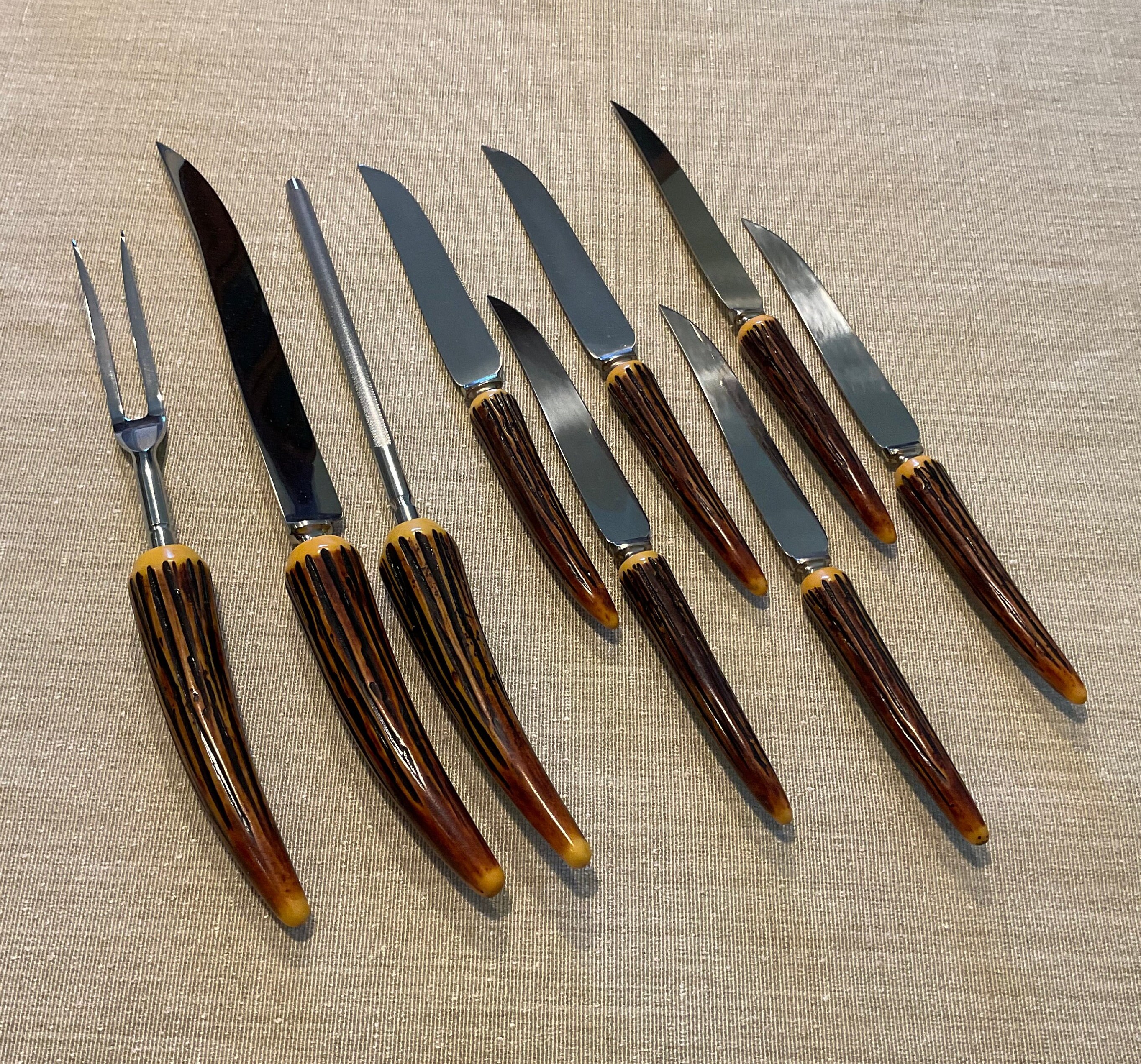 mowl サーベイランス　C3 クラウンst　EDGE　バイメタル　引退品セット Vintage Crown Crest Carving Set & Steak Knives: Faux Stag Horn