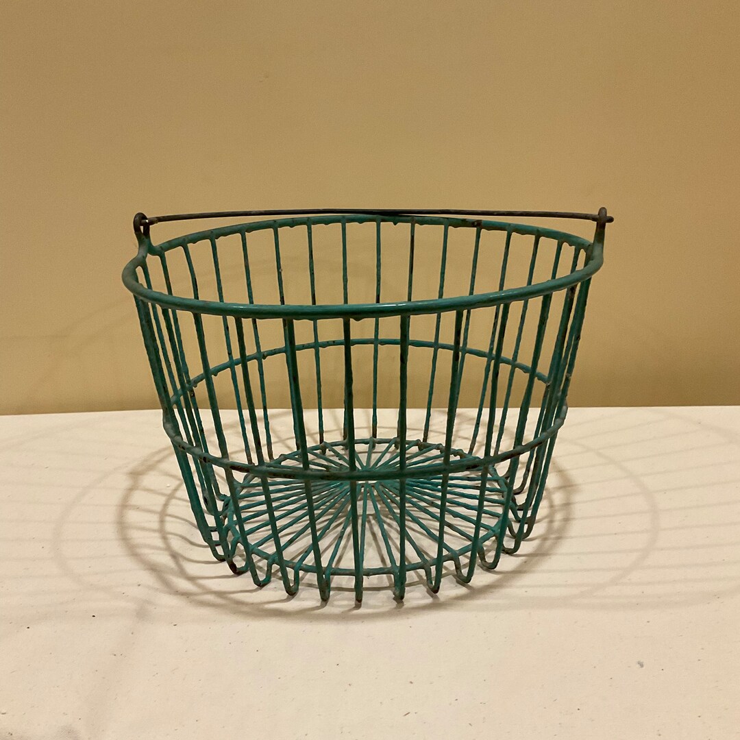 Vintage Turquoise Rubber Coated Metal Egg Basket Quahog or Clamming