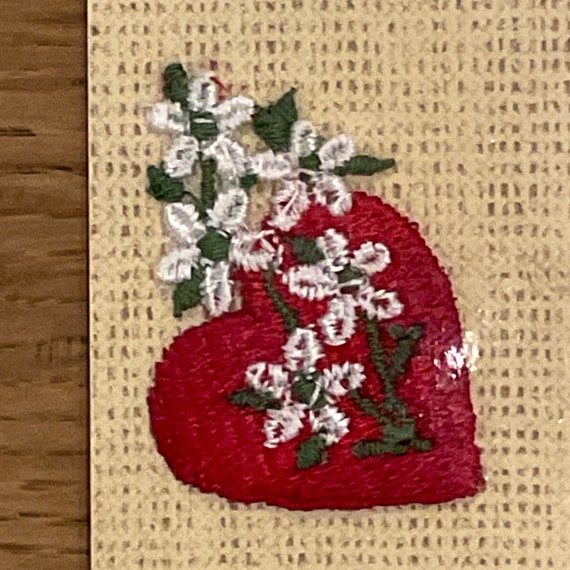 YOUR CHOICE of Vintage Heart Appliqué by Wright’s… - image 9