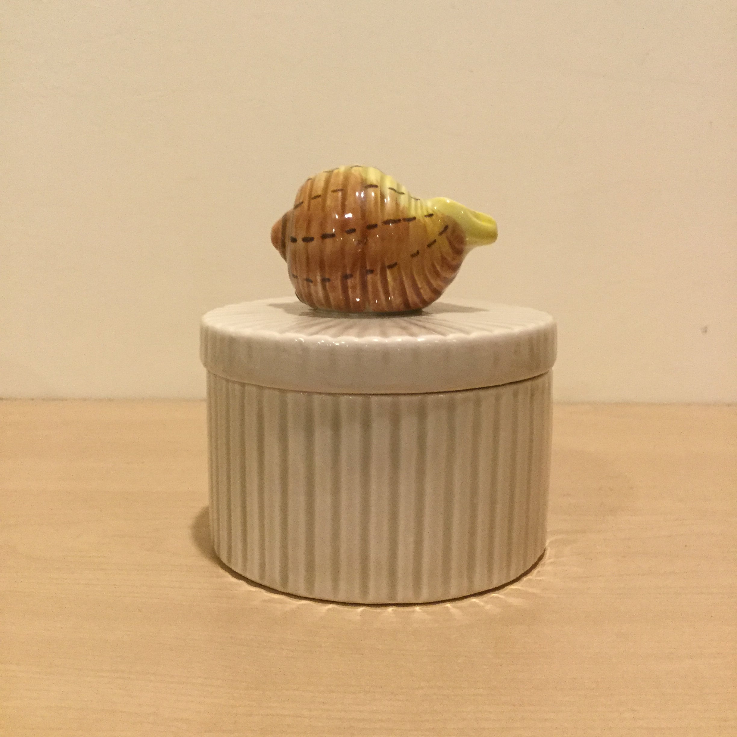 FITZ AND FLOYD 置物　小物入れ Vintage Fitz and Floyd Seashell Trinket Box: Coastal Ceramic Decor