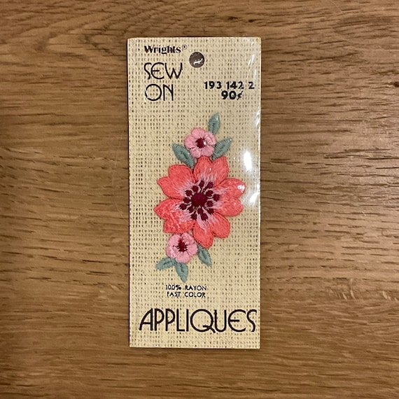 YOUR CHOICE of Vintage Flower Appliqué by Wright’… - image 3