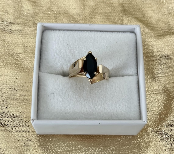 Large Onyx Statement Solitaire 14K Real Gold Sign… - image 2