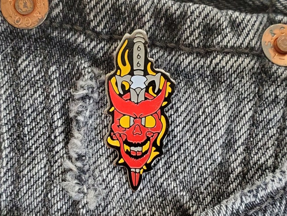 Vintage deadstock enamel pin / Demon Devil head d… - image 1