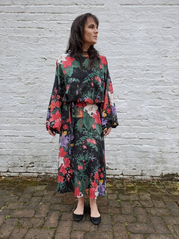Small | 70s floral dolman sleeve dress by Young E… - image 8