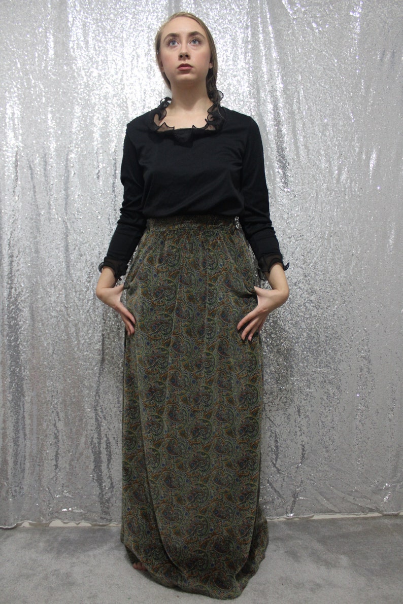 60s 70s vintage paisley real velvet long maxi skirt in earthtones size small medium