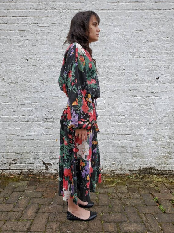 Small | 70s floral dolman sleeve dress by Young E… - image 3