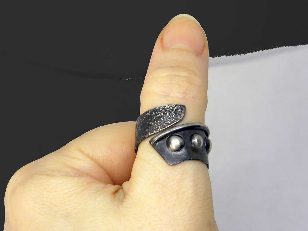 Flongo Anello Uomo Con Sigillo E Pietra In Vetro - Drago Intagliato, Acciaio Inox, Nero/Rosso/Blu