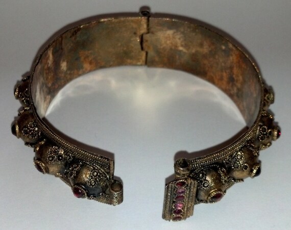 Antique bangle in the Etruscan style - image 4