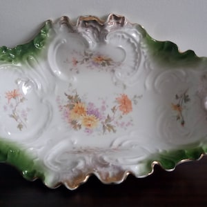 Vintage fancy decorative bowl with handles