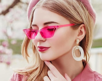 Pink Cat-Eye Sunglasses: Bachelorette Party Favors