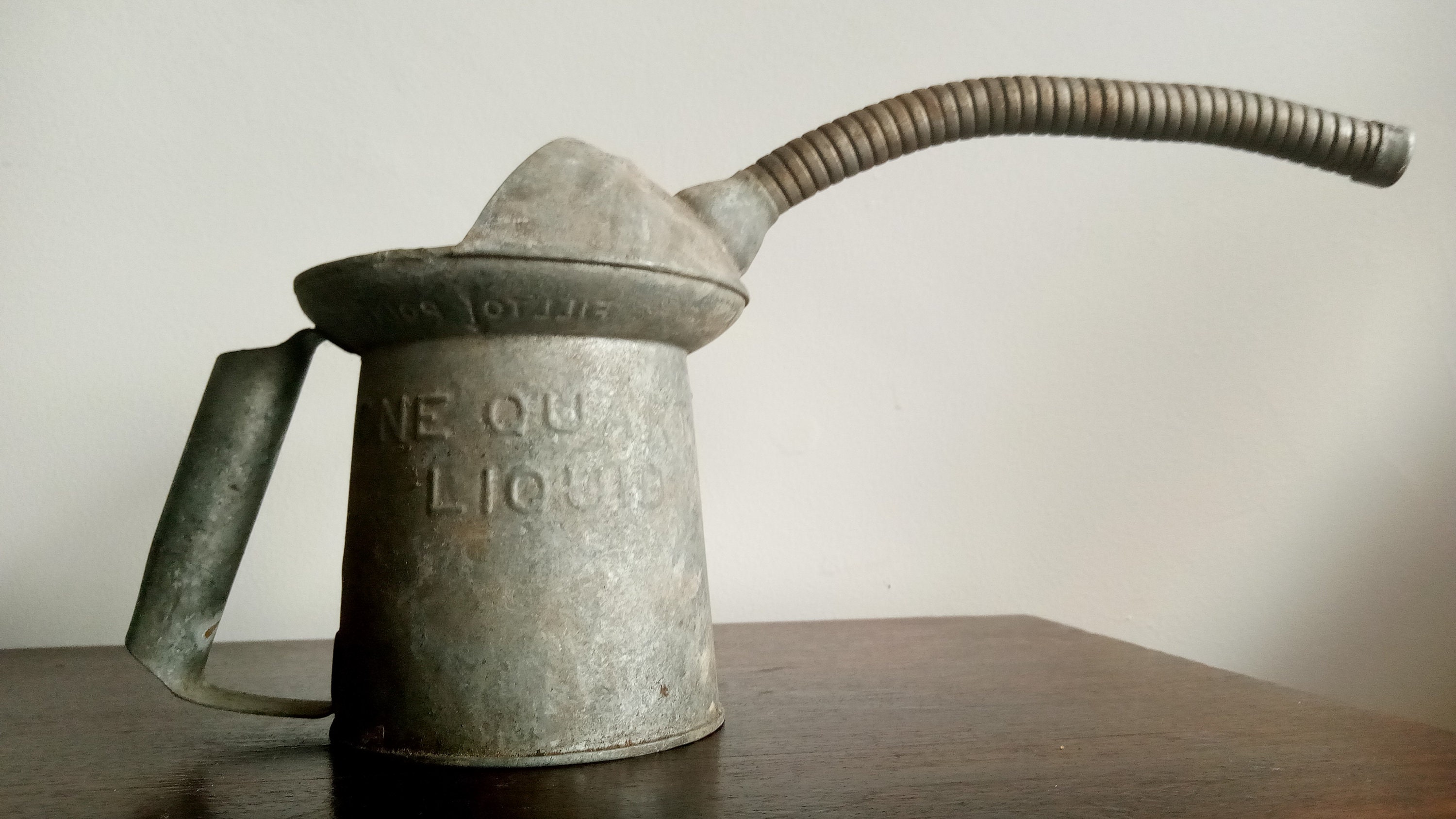 Vintage One Quart Liquid Oil Can Gas Can Etsy