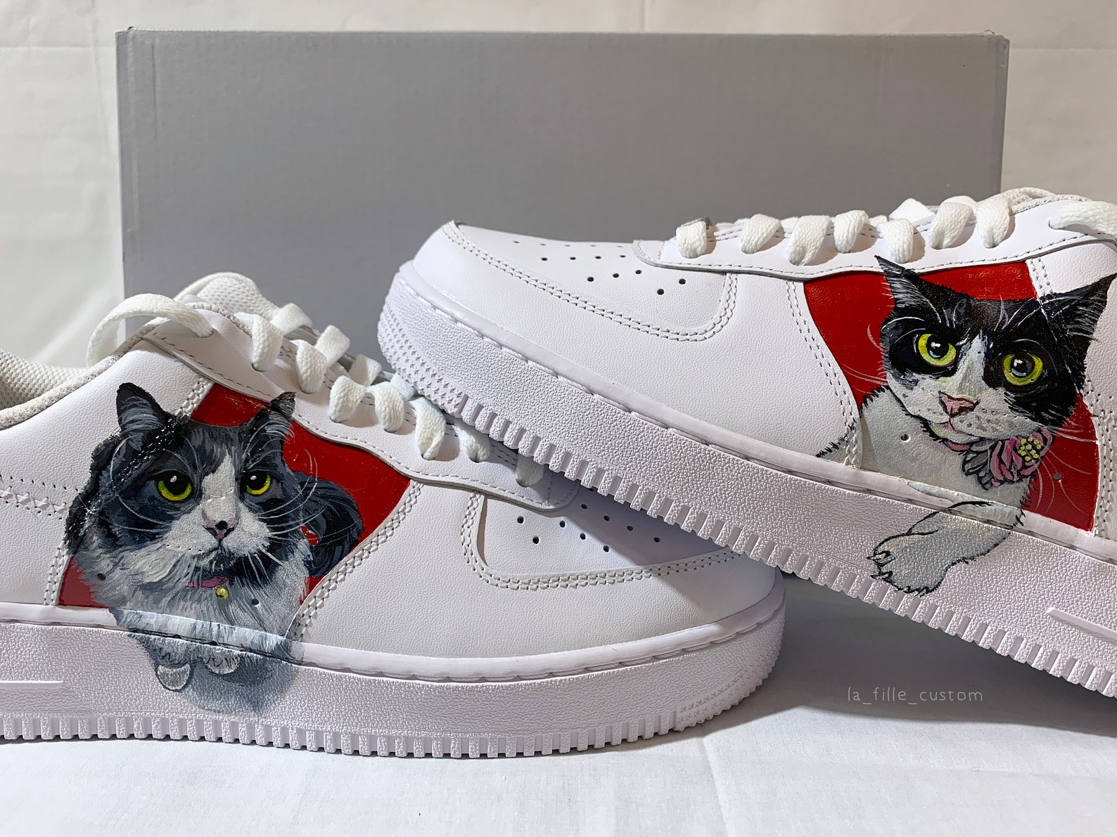 shoes with cats on