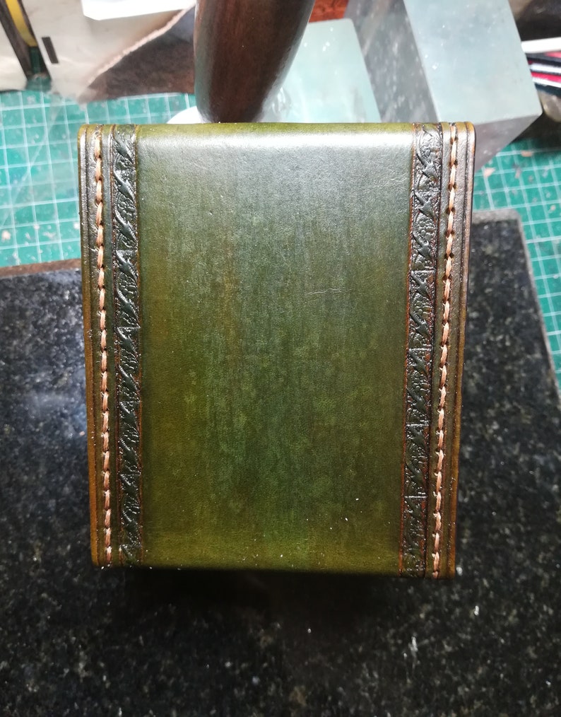 Leather Deck Box for MTG game ,Game Deck Box ,In 100 Sleeved Cards ,Commander deck box ,Card Case ,Magic Deck Box image 4