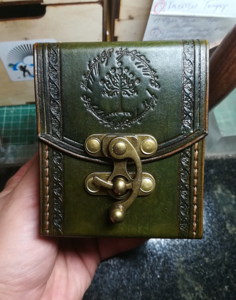 Leather Deck Box for MTG game ,Game Deck Box ,In 100 Sleeved Cards ,Commander deck box ,Card Case ,Magic Deck Box image 10