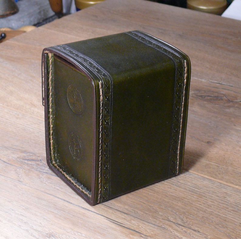 Leather Deck Box for MTG game ,Game Deck Box ,In 100 Sleeved Cards ,Commander deck box ,Card Case ,Magic Deck Box image 9