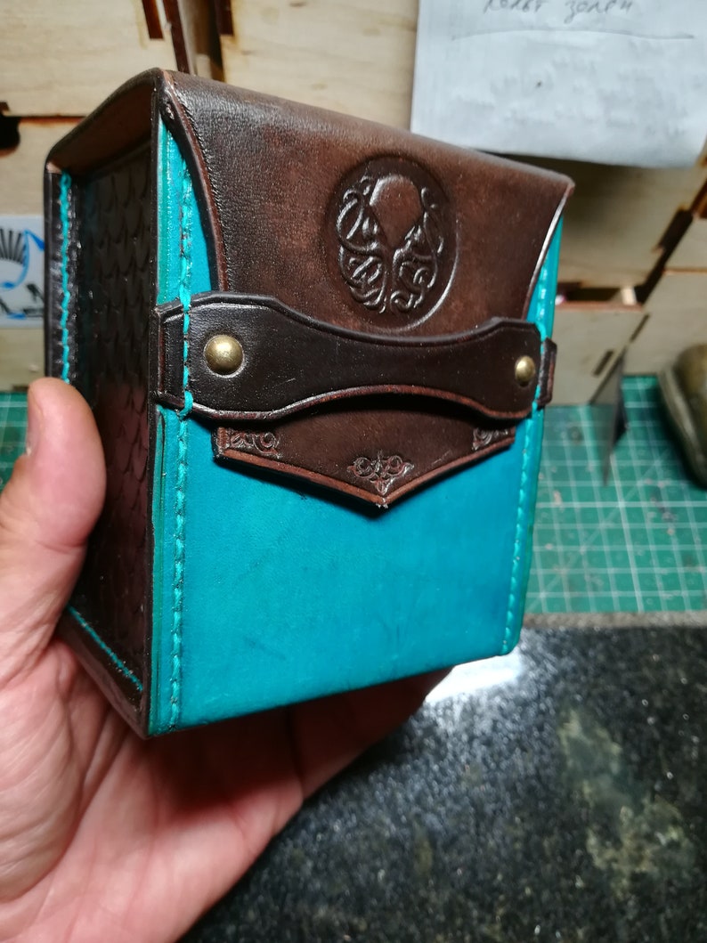 Leather Deck Box for MTG game ,Game Deck Box ,In 100 Sleeved Cards ,Commander deck box ,Card Case ,Magic Deck Box image 9