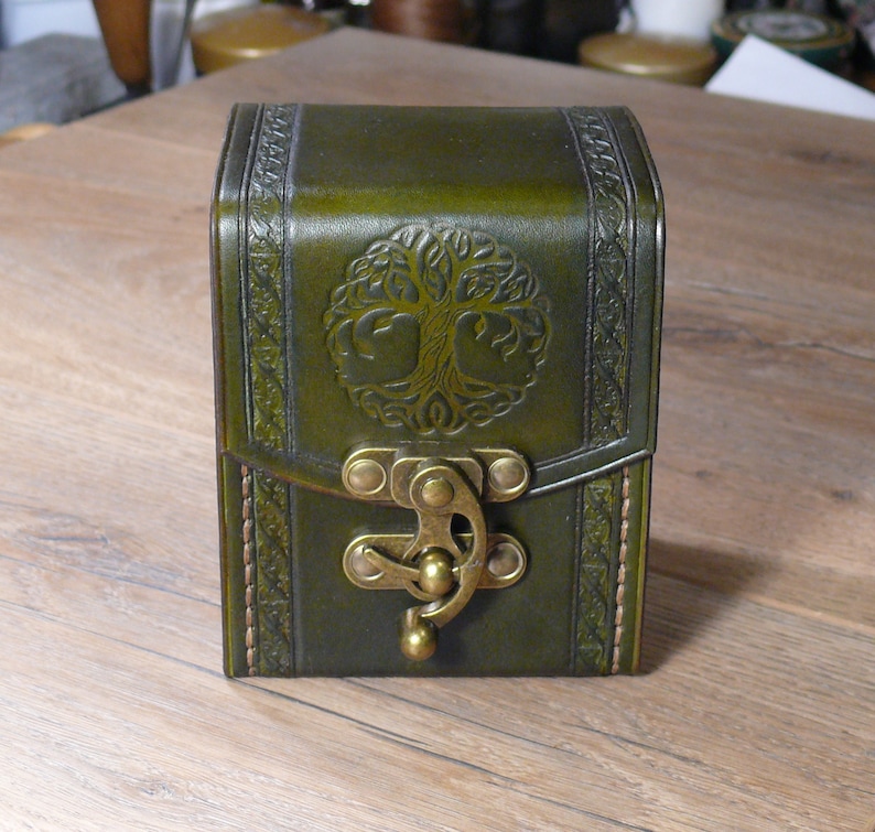 Leather Deck Box for MTG game ,Game Deck Box ,In 100 Sleeved Cards ,Commander deck box ,Card Case ,Magic Deck Box image 1