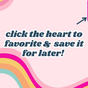 Puede incluir: Fondo rosa con un dise&ntilde;o de arco&iacute;ris y un marcador rosa con flechas blancas que apuntan hacia &eacute;l. El texto dice "haz clic en el coraz&oacute;n para agregarlo a tus favoritos y guardarlo para m&aacute;s tarde!"