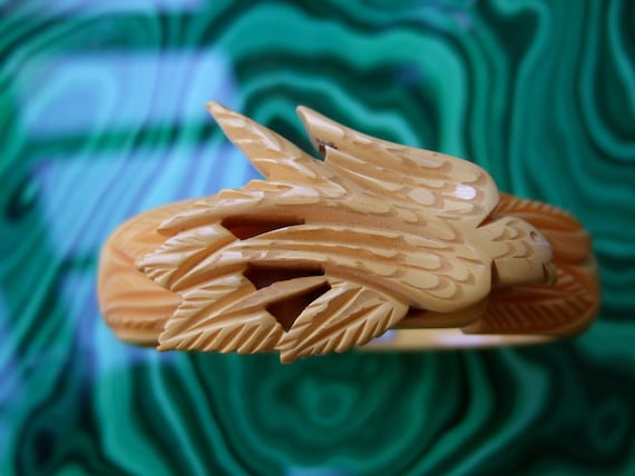 1940s Hand Carved Hinged Artisan Bird Clamper Bra… - image 6