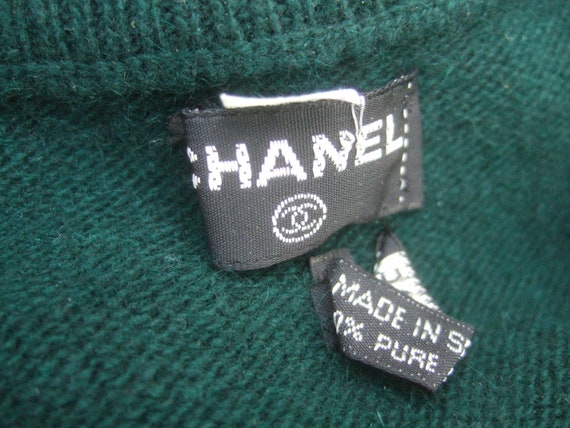CHANEL Luxurious Cashmere Green & Blue Gilt Butto… - image 10