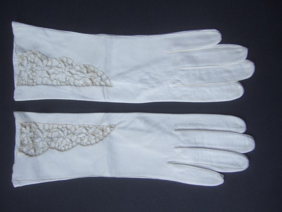 Italian White Kidskin Leather Embroidered Floral … - image 4