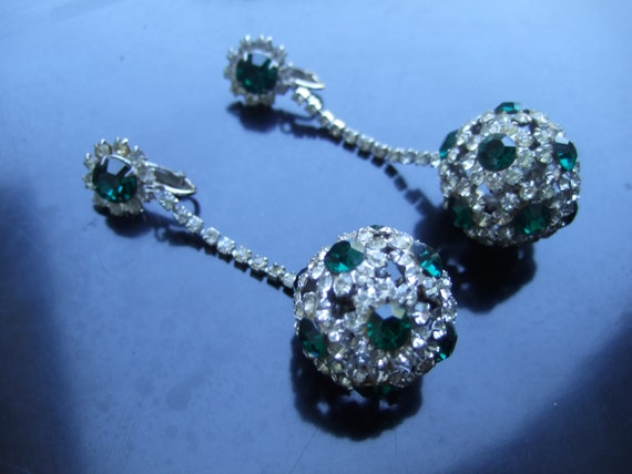 1960s Dangling Emerald & Diamante Crystal Costume… - image 1