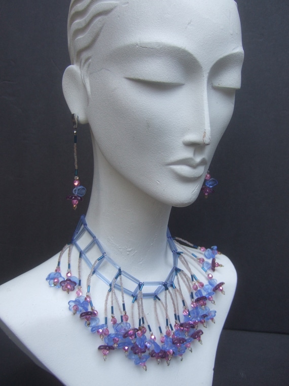 Dramatic Pastel Glass and Plastic Beaded Choker Ne