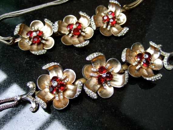 1940s Elegant Red Floral Crystal Choker Necklace … - image 5