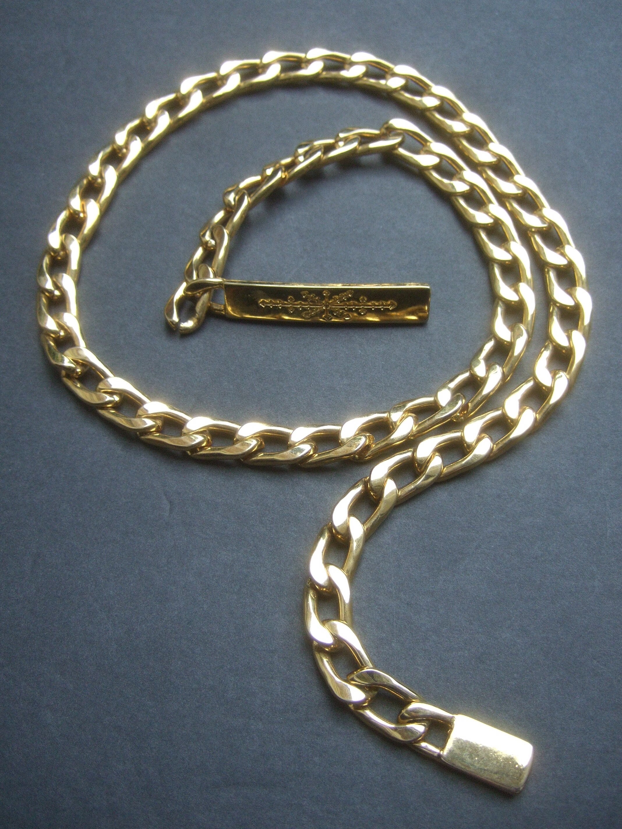 Vintage 80’s The Limited Gold Leaf Chain Link Belt Made In Italy Vintage NOS Gold Tone Equestrian Horseshoe Charm Chain Link  main image 2