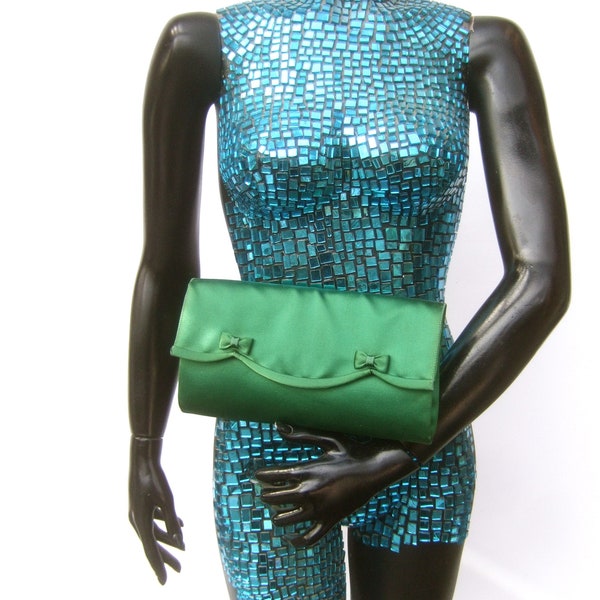 Gucci Italian Sumptuous Emerald Green Satin Evening Clutch Bag c 1960s Please read full description