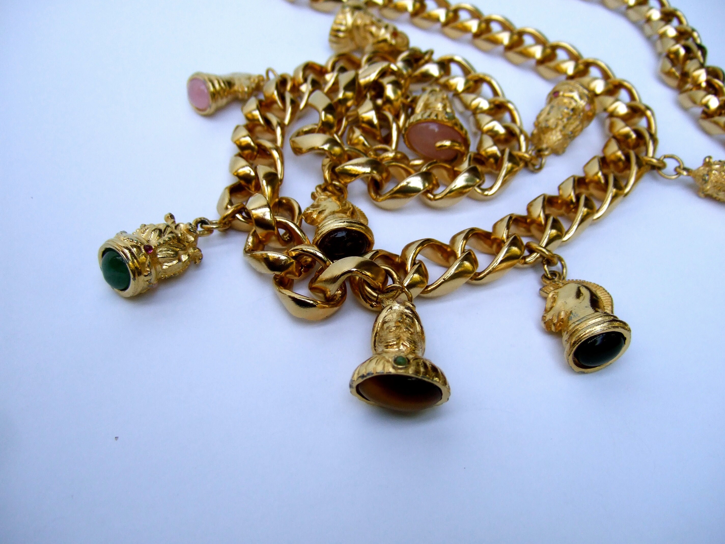 JUDITH LEIBER Dangling Charm Semi Precious Heavy Gold Chain  display picture 3