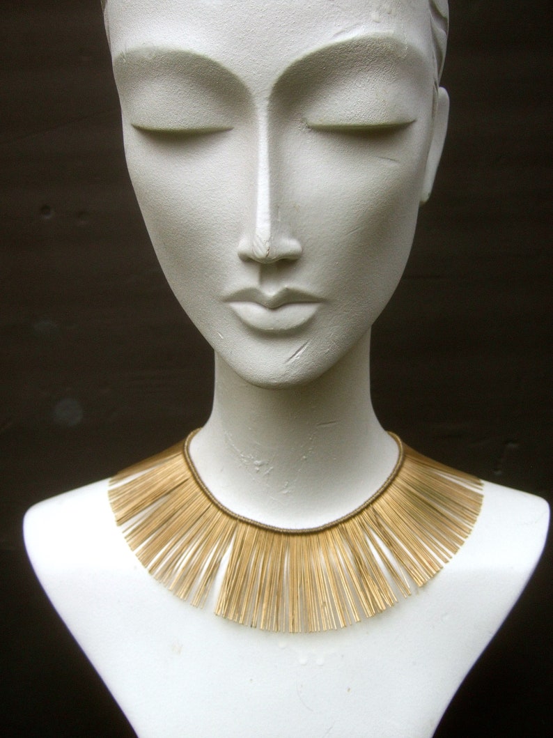 Avant-garde Gilt Metal Wire Needle Statement Necklace