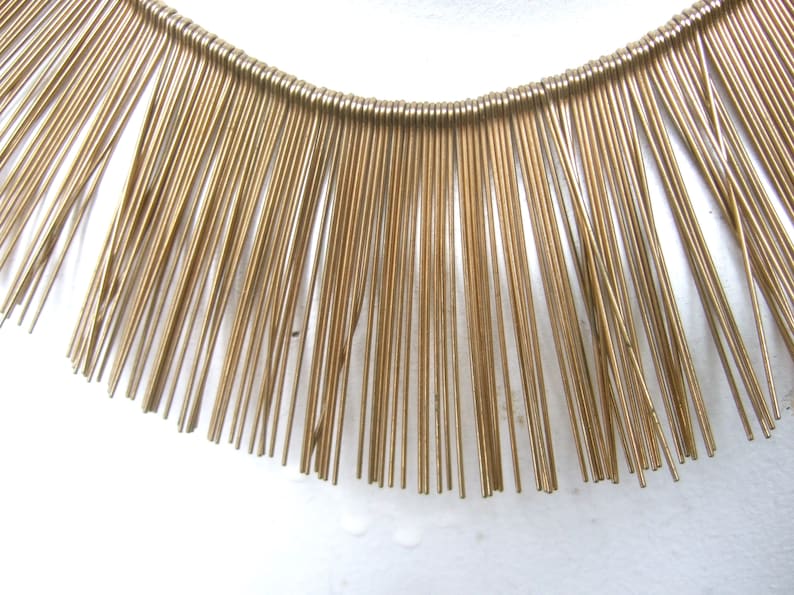 Avant-garde Gilt Metal Wire Needle Statement Necklace