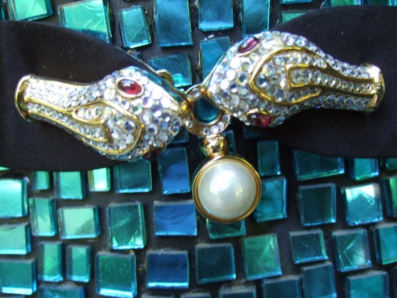 JUDITH LEIBER Opulent Crystal Jeweled Serpent Buckle Black  display picture 3