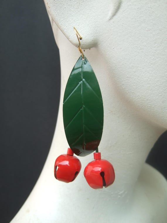 Whimsical Unique Dramatic Pierced Dangle Metal En… - image 3