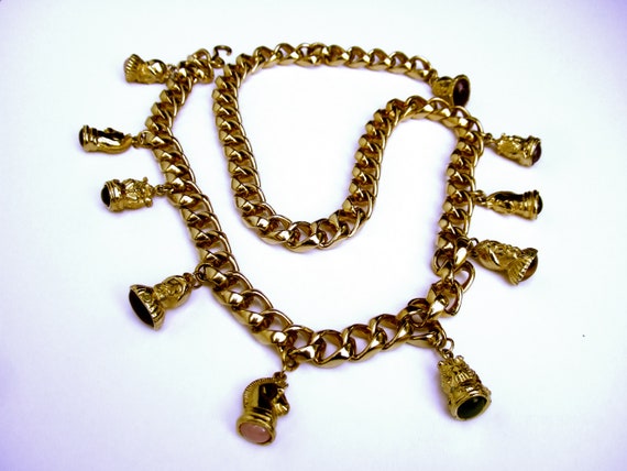 JUDITH LEIBER Chess Semi Precious Stones Dangling Charm Gold Link Belt JUDITH LEIBER Dangling Charm Semi Precious Heavy Gold Chain  main image 4