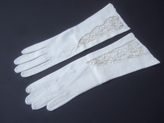 Italian White Kidskin Leather Embroidered Floral … - image 8