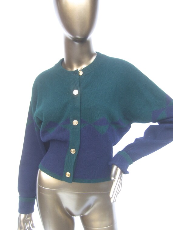 CHANEL Luxurious Cashmere Green & Blue Gilt Butto… - image 2