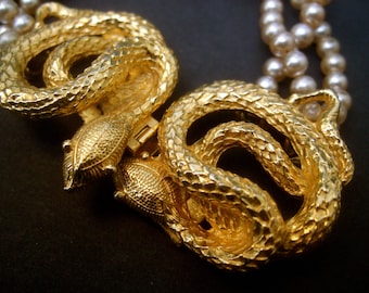 Gilt Metal Serpent Clasp Glass Pearl Bracelet