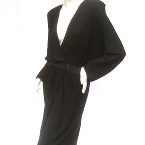 ribbed knit button down dress Karen Kane Ribbed Sleeveless Midi Dress - Navy main image 1