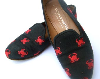 Stubbs & Wootton Black Velvet Loafers with Red Detail m_69090c5021bd42c979dac619.jpg main image 2