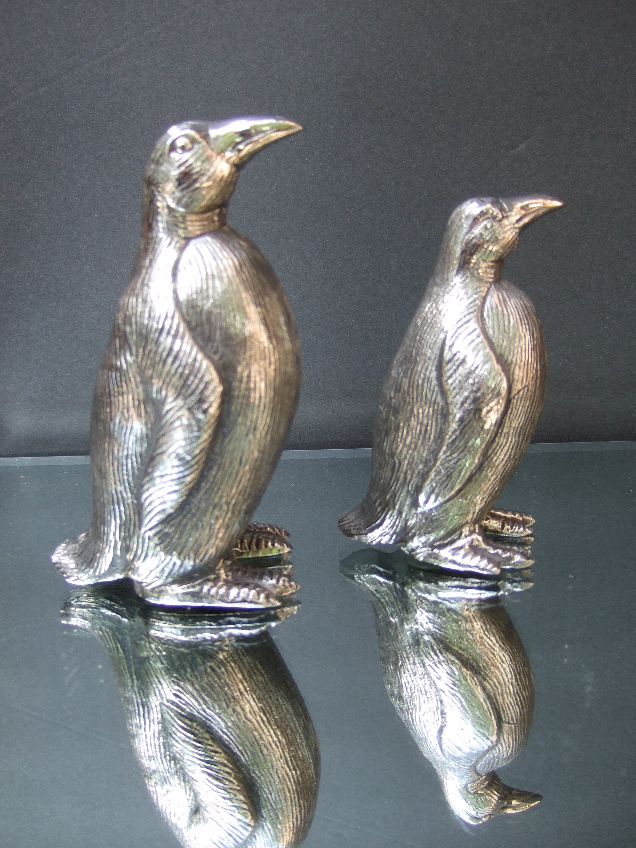 GUCCI Italy Elegant Charming Pair of Silver Metal Penguin Salt