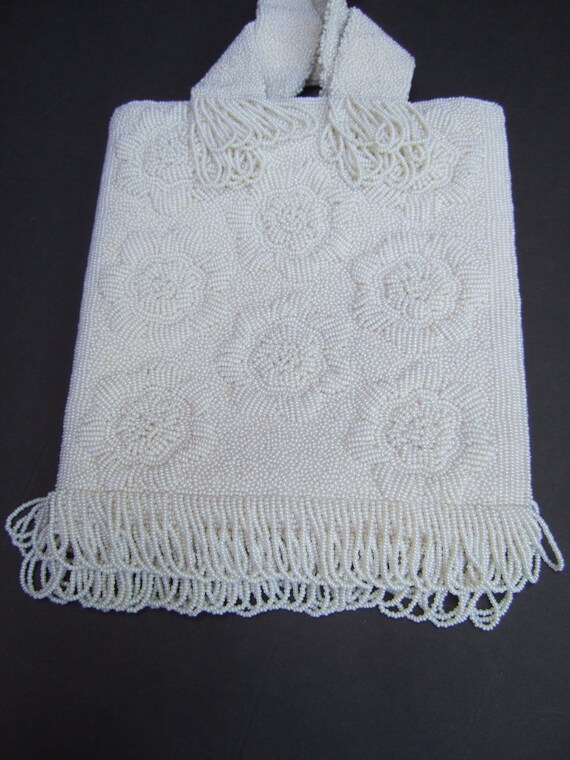 Elegant White Glass Hand Beaded Evening Bag c 1960 - image 4