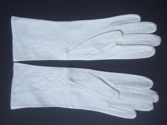 Italian White Kidskin Leather Embroidered Floral … - image 9