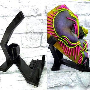 Custom Mask Display Stand! ~ 3D Printed Display Stand, Battery Pack Holder, Mask Stand, Showcase Display, Halloween Mask Stand, Collectible