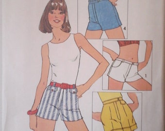 Simplicity 6946 Misses Short Shorts Pattern, Size 10, Waist 25", Vintage Simplicity One Yard Sewing Pattern