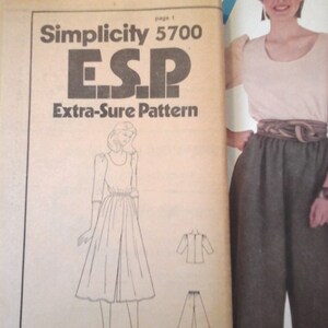 Simplicity 5700 easy Blouse and Culottes Pattern, size 10-12-14, Bust 32.5-36, 80s Split Skirt pattern, 80s blouse pattern image 4