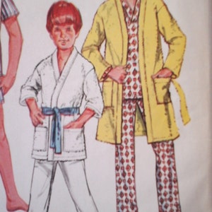 McCall's 3041 Boys Pajama Pants or Shorts and Top, Robe with tie belt, size 10, vintage McCall's boys sewing pattern image 3