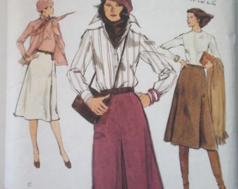 70s Vogue 9562 Misses Skirt Pattern, Waist 25", Vintage Very Easy Vogue 9562, A-line pleated skirt, Vogue midi skirt pattern, inverted pleat