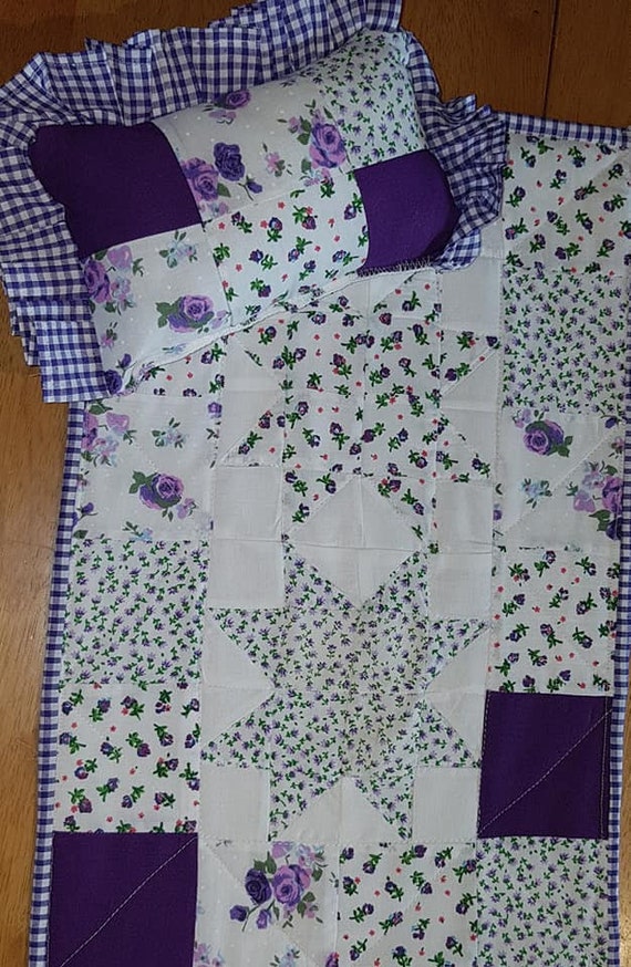 cot quilt and pillow